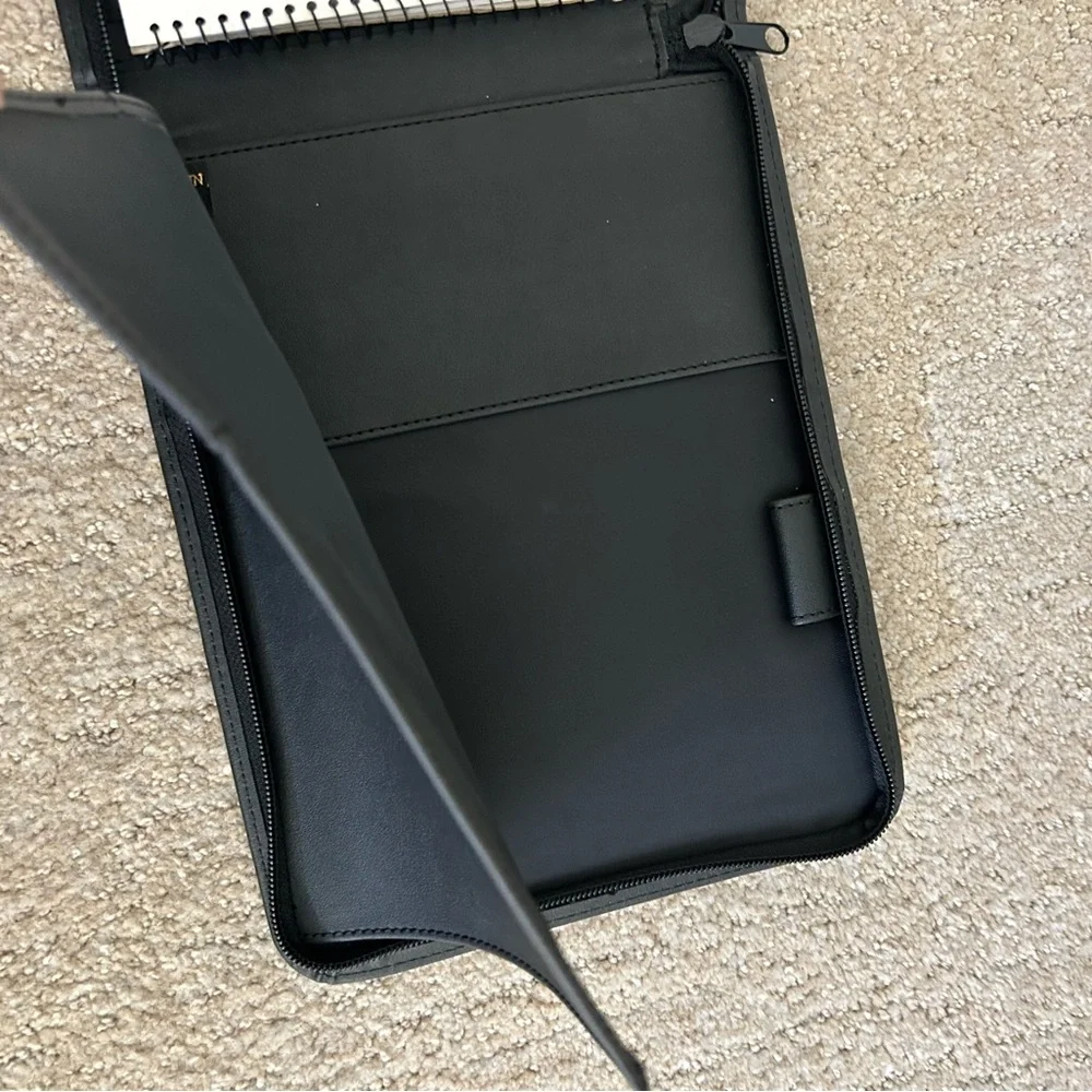 Portfolio faux blk leather 8” x 10” zippered SUPER FAST SHIPPING